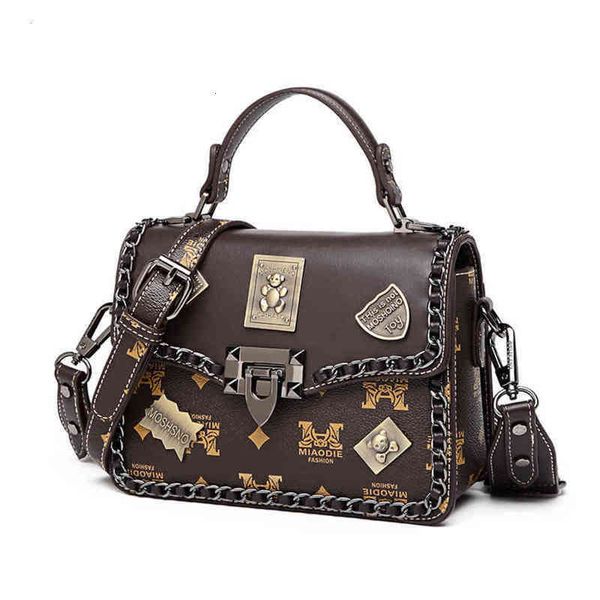 women's m style messenger bag fashionable small square bags spring and summer high sense single handbags
women's m style messenger bag fashionable small square bags spring and summer high sense single handbags