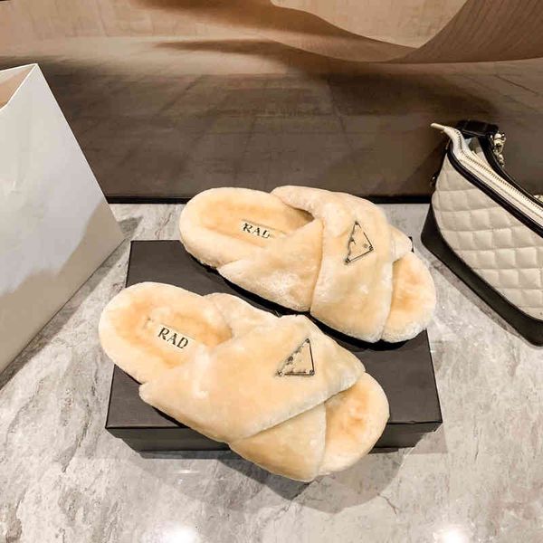 slippers p home triangle label wool mop warm and comfortable in autumn winter cross couple slippers net red eidd, Black
slippers p home triangle label wool mop warm and comfortable in autumn winter cross couple slippers net red eidd, Black
