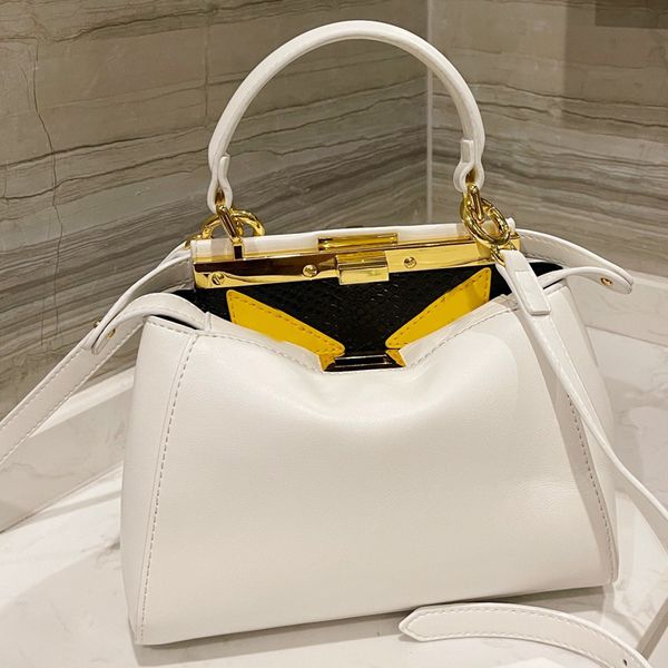 2022 genuine leather women handbag purse female shoulder bag ajustable shoulders stranp fashion small handbags size 23cm
2022 genuine leather women handbag purse female shoulder bag ajustable shoulders stranp fashion small handbags size 23cm