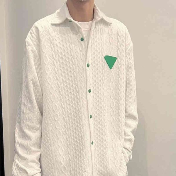 fashion brand bv men's and women's casual shirts 22ss new three-dimensional jacquard all-match loose bottega v trend triangle logo, White;black
fashion brand bv men's and women's casual shirts 22ss new three-dimensional jacquard all-match loose bottega v trend triangle logo, White;black