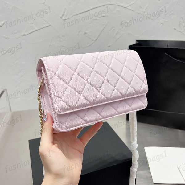 2022ss f/w classic mini flap caviar leather wallet bags gold metal hardware matelasse chain crossbody shoulder multi pochette card holder pu, Red;black
2022ss f/w classic mini flap caviar leather wallet bags gold metal hardware matelasse chain crossbody shoulder multi pochette card holder pu, Red;black