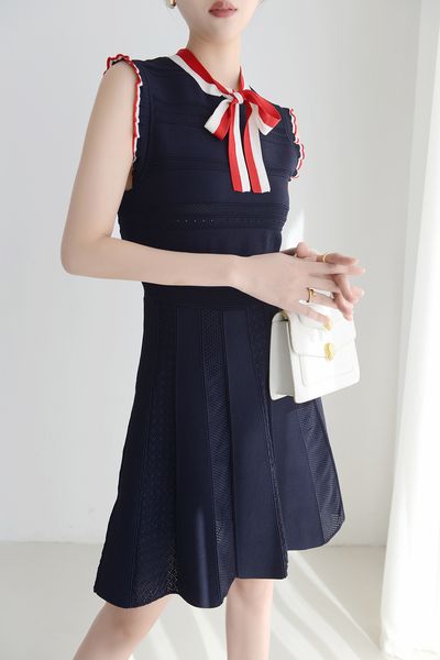 525 2022 spring summer flora print dress crew neck sleeveless kint panelld dress luxury fashion prom womens clothes yl, Black
525 2022 spring summer flora print dress crew neck sleeveless kint panelld dress luxury fashion prom womens clothes yl, Black
