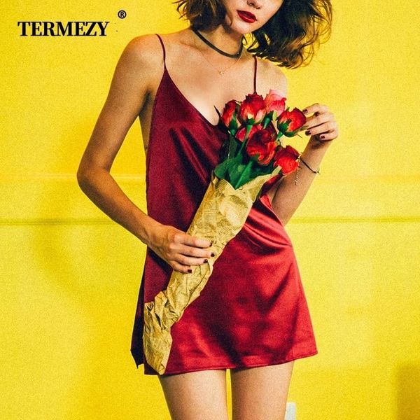 ladies silk satin night dress sleeveless nighties vneck cross straps nightgown summer nightdress lace night gown sleepwear y200425, Black;red
ladies silk satin night dress sleeveless nighties vneck cross straps nightgown summer nightdress lace night gown sleepwear y200425, Black;red