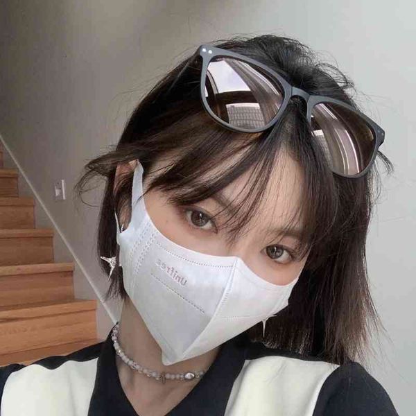 sunglasses foldable air cushion under focus light fashion net red anti ultraviolet plain polarized sunscreen idl8, White;black
sunglasses foldable air cushion under focus light fashion net red anti ultraviolet plain polarized sunscreen idl8, White;black