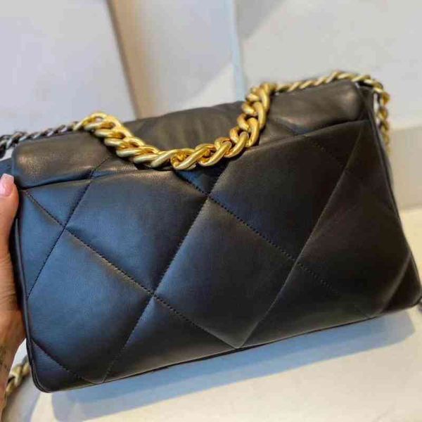 classic 100% real leather brand famous women handbag fashion crossbody sheepskin flap bags designer luxury brand
classic 100% real leather brand famous women handbag fashion crossbody sheepskin flap bags designer luxury brand