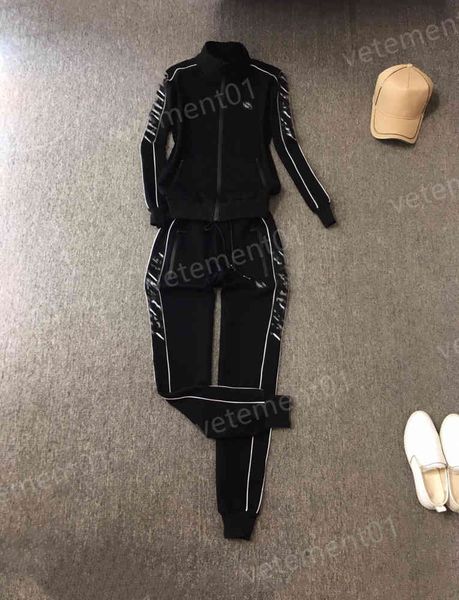 womens two piece pants street fashion brand logo print zip cardigan jacket with designer casual pants 2 piece sets luxury designer tracksuit, White
womens two piece pants street fashion brand logo print zip cardigan jacket with designer casual pants 2 piece sets luxury designer tracksuit, White