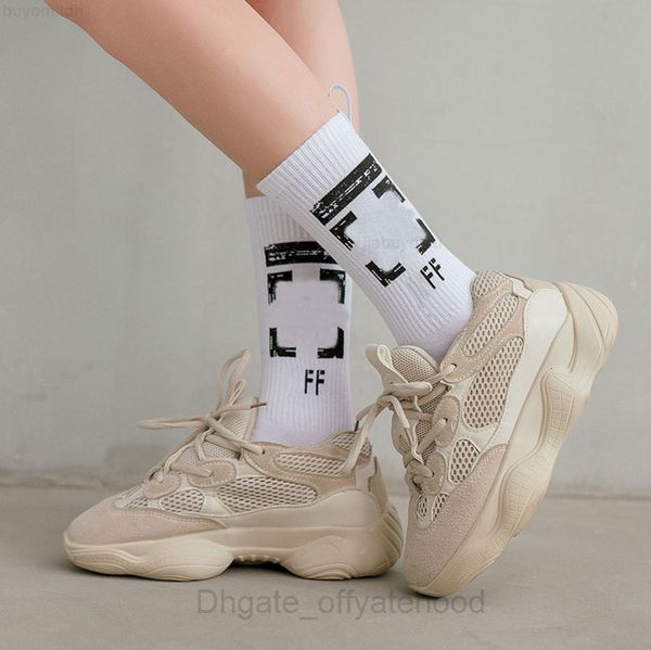 brand trendy offs mens socks arrow fork middle tube sock heel calibration reflective trend street hip hop orange white black men women pile
brand trendy offs mens socks arrow fork middle tube sock heel calibration reflective trend street hip hop orange white black men women pile
