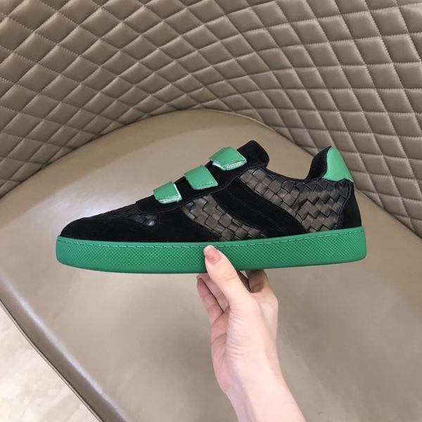 luxurious men running sneakers four season dress shoes popular low hook loop leather weaving breathable design comfy run walk fitness casual, Black
luxurious men running sneakers four season dress shoes popular low hook loop leather weaving breathable design comfy run walk fitness casual, Black