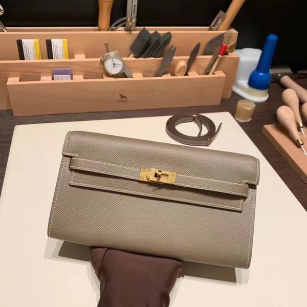 h high-end classic evening bags fashion trend leather brand designer imported epsom leathers handmade single shoulder diagonal evening handb
h high-end classic evening bags fashion trend leather brand designer imported epsom leathers handmade single shoulder diagonal evening handb