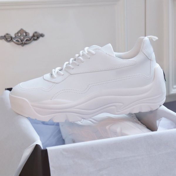 2022ss men's and women shoes luxury designer brand men cowhide sneaker super light foam bottom, Black
2022ss men's and women shoes luxury designer brand men cowhide sneaker super light foam bottom, Black