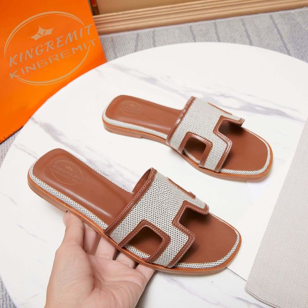 designer sandals oasis slippers classic flat woman flip flops suede leather oran slides exquisite ladies party shoes large size 35-41-42, Black
designer sandals oasis slippers classic flat woman flip flops suede leather oran slides exquisite ladies party shoes large size 35-41-42, Black