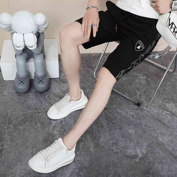 men's clothing brand 2022 summer thin casual shorts korean slim fit fashion embroidered pants, White;black
men's clothing brand 2022 summer thin casual shorts korean slim fit fashion embroidered pants, White;black
