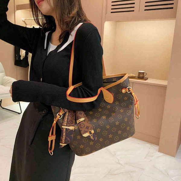 50% discount bags brand net red versatile portable tot cabe basket large capacity old flower shoulder bag luxury designer
50% discount bags brand net red versatile portable tot cabe basket large capacity old flower shoulder bag luxury designer