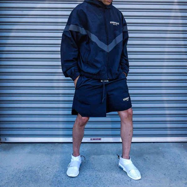 men's fashion trend new personality casual brand shorts wholesale summer thin multi thread reflective couple pants, White;black
men's fashion trend new personality casual brand shorts wholesale summer thin multi thread reflective couple pants, White;black