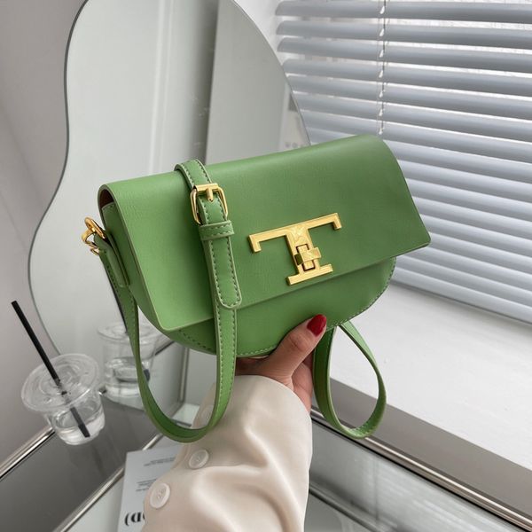 designer bags fashion messenger bag textured soft side shoulder bag 23cm 
designer bags fashion messenger bag textured soft side shoulder bag 23cm