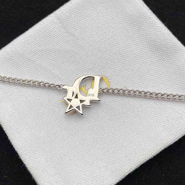 fashion brand jewelry new luxury bracelet wholesale d-shaped hollow inlaid sier women's personalized simple recommendation, Silver
fashion brand jewelry new luxury bracelet wholesale d-shaped hollow inlaid sier women's personalized simple recommendation, Silver