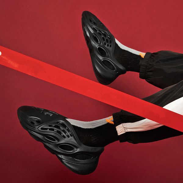 flip flops foam slide foam runner sandals slipper woman mans slip-on outdoor shoes slippers slides for men sandal flat famous designer whole, Black
flip flops foam slide foam runner sandals slipper woman mans slip-on outdoor shoes slippers slides for men sandal flat famous designer whole, Black