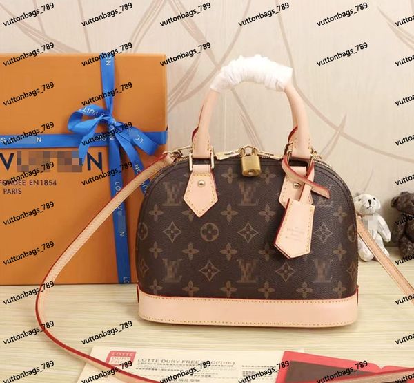designers alma bb bag shell bag luxurys women patent leather flower embossed shoulder bags with lock crossbody handbag
designers alma bb bag shell bag luxurys women patent leather flower embossed shoulder bags with lock crossbody handbag