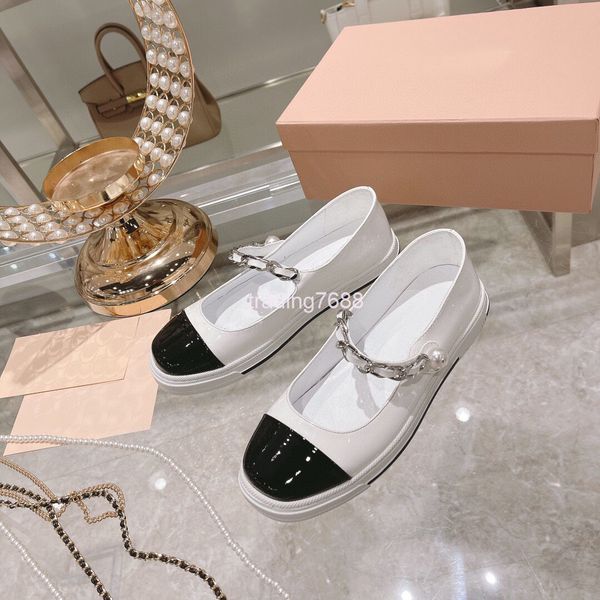 dress shoes spring fashionable and comfortable flat bottomed mary jane patent leather single shoes color matching straight line with pearl, Black
dress shoes spring fashionable and comfortable flat bottomed mary jane patent leather single shoes color matching straight line with pearl, Black