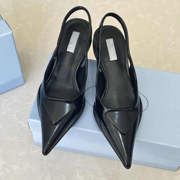 the triangle letter pointed cat heel sandals female back empty toe cap low luxury 220602, Black
the triangle letter pointed cat heel sandals female back empty toe cap low luxury 220602, Black