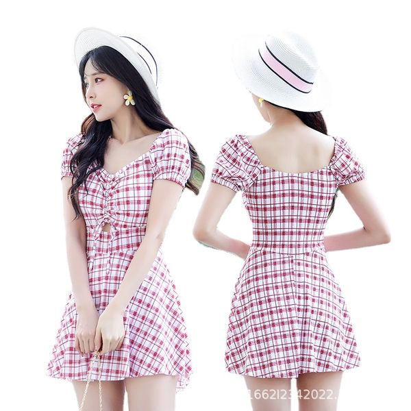 summer women's one-piece small plaid swimsuit conservatively covering the belly and showing thin gathered skirt swimsuit
summer women's one-piece small plaid swimsuit conservatively covering the belly and showing thin gathered skirt swimsuit