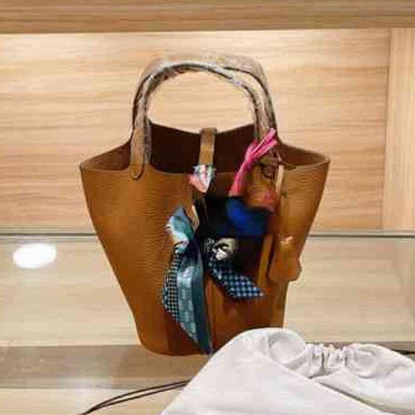 shoulder bags fashion bucket designer wallet square women's real leather mobile phone handbag 211216
shoulder bags fashion bucket designer wallet square women's real leather mobile phone handbag 211216