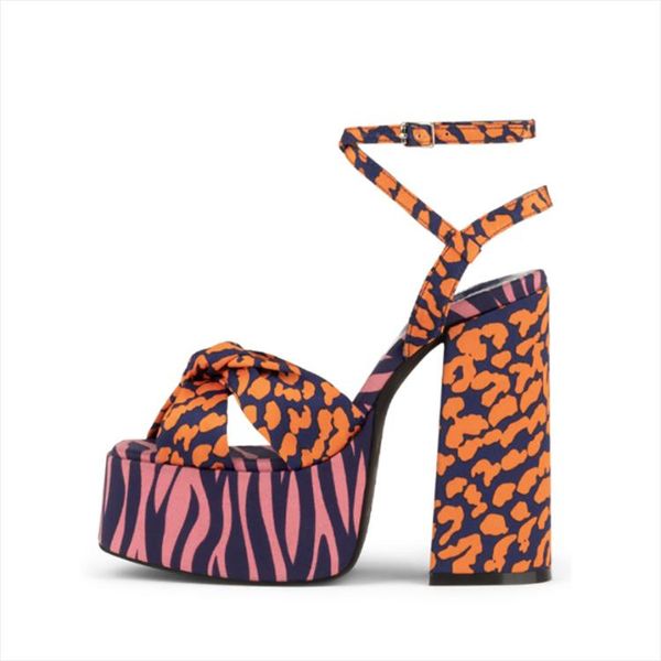 ladies' stylish platform sandal with one-word strap peep-toe heel, size: 34-43,leopard print, Black
ladies' stylish platform sandal with one-word strap peep-toe heel, size: 34-43,leopard print, Black