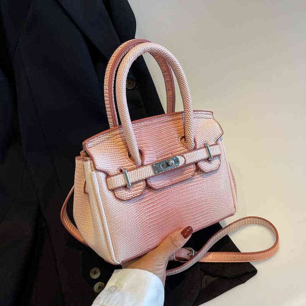 korean texture bag women's summer 2022 new crocodile pattern tote foreign style single shoulder messenger
korean texture bag women's summer 2022 new crocodile pattern tote foreign style single shoulder messenger