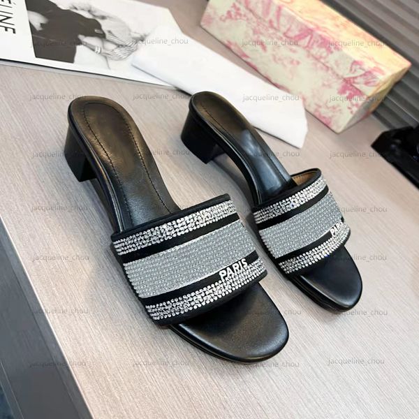 luxurious rhinestone sandals designer for womens flat chunky heels paris slippers slides beach shoes black with box
luxurious rhinestone sandals designer for womens flat chunky heels paris slippers slides beach shoes black with box