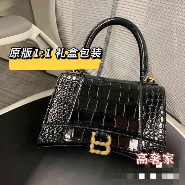 bag balencaigass luxurys designer handbags b-net red 2022 leather hourglass bag crocodile pattern paris portable one shoulder messenger ligh
bag balencaigass luxurys designer handbags b-net red 2022 leather hourglass bag crocodile pattern paris portable one shoulder messenger ligh