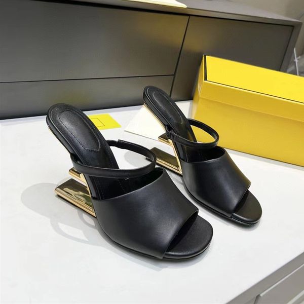beaded fringe high heel slippers women's metal embellished flip-flops open toe mules summer walk holiday casual beach women35-41, Black
beaded fringe high heel slippers women's metal embellished flip-flops open toe mules summer walk holiday casual beach women35-41, Black