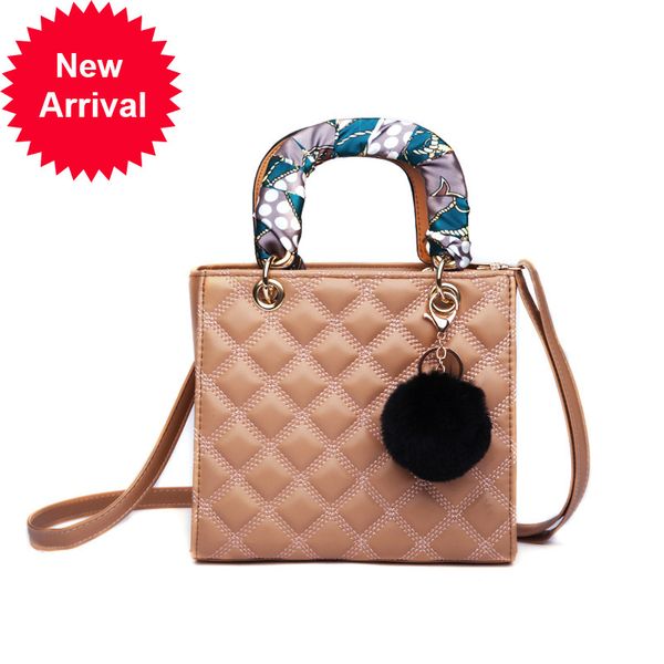 tide brand wholesale women's embroidered handbag single new versatile diana messenger fashion trend shoulder crossbody bags
tide brand wholesale women's embroidered handbag single new versatile diana messenger fashion trend shoulder crossbody bags