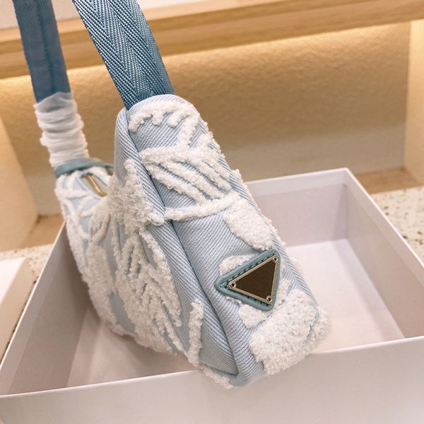 underarm bags are popular designer cleo bag felicie multi pochette pras daes new women's crossboby bags armpit dumpling big plus
underarm bags are popular designer cleo bag felicie multi pochette pras daes new women's crossboby bags armpit dumpling big plus