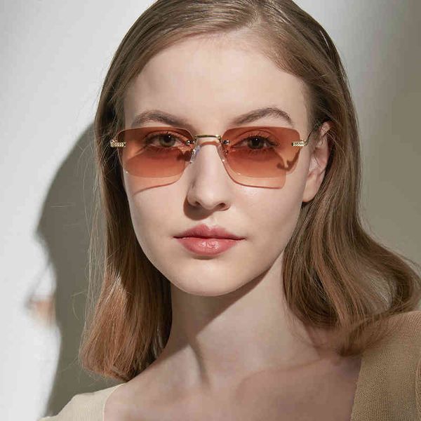 new fancy fashion men's and women's fashion street shooting sunglasses personality cool optical glass s1u0, White;black
new fancy fashion men's and women's fashion street shooting sunglasses personality cool optical glass s1u0, White;black