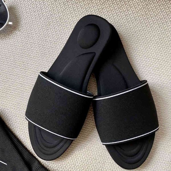 slippers in the autumn of , lettered printed flip flops open toe flat shoes are worn for leisure. women wear beach sandals outside, Black
slippers in the autumn of , lettered printed flip flops open toe flat shoes are worn for leisure. women wear beach sandals outside, Black