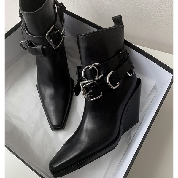 wedge heel cowboy ankle boots women black boots winter pointed thick with silver buckle belt chelsea boots strapped shoes woman
wedge heel cowboy ankle boots women black boots winter pointed thick with silver buckle belt chelsea boots strapped shoes woman