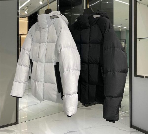 men hooded down coat windproof waterproof thick soft warm parkas loose style outdoor jacket black white color size sml both for men and wome
men hooded down coat windproof waterproof thick soft warm parkas loose style outdoor jacket black white color size sml both for men and wome