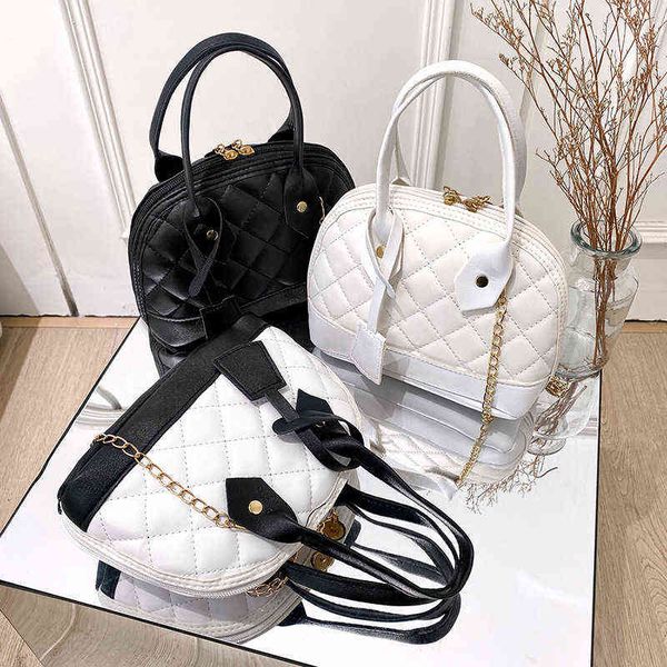 chain simple bag fashion lingge shell bag contrast color women s handbag single shoulder messenger bag 220611
chain simple bag fashion lingge shell bag contrast color women s handbag single shoulder messenger bag 220611