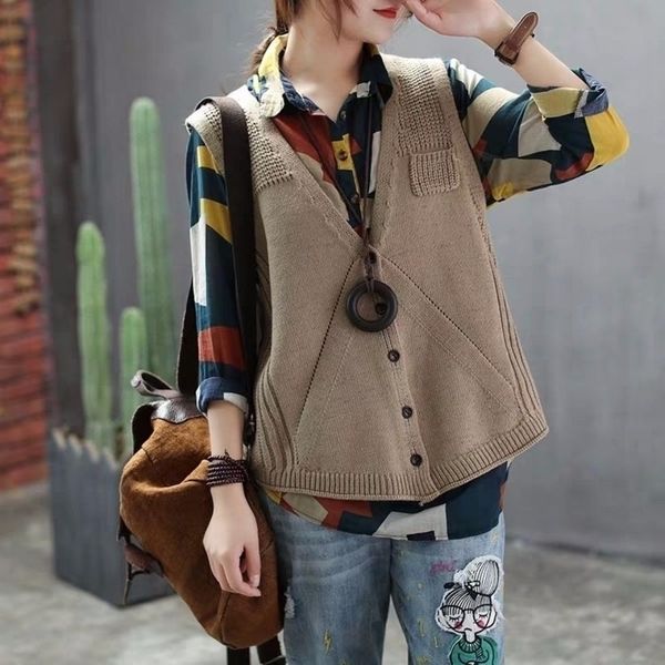 literary retro vneck knitted sweater vest female loose large size a word singlebreasted cardigan sweater vest women spring y201128, Black;white
literary retro vneck knitted sweater vest female loose large size a word singlebreasted cardigan sweater vest women spring y201128, Black;white