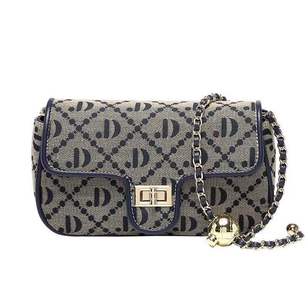2022 summer new embroidered chain one-shoulder messenger bag ladies light luxury small golden ball high-end sense
2022 summer new embroidered chain one-shoulder messenger bag ladies light luxury small golden ball high-end sense