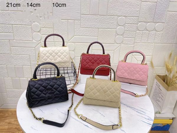 lady style diamond lattice handbags women metal letter messenger bag luxury single shoulder party bags a8700
lady style diamond lattice handbags women metal letter messenger bag luxury single shoulder party bags a8700