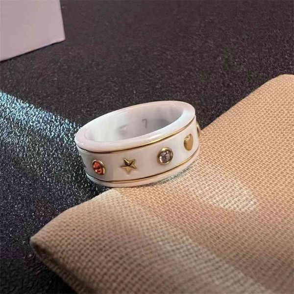2023 designer new jewelry black and white ceramic golden little bee planet couple ring valentine's day gift, Silver
2023 designer new jewelry black and white ceramic golden little bee planet couple ring valentine's day gift, Silver