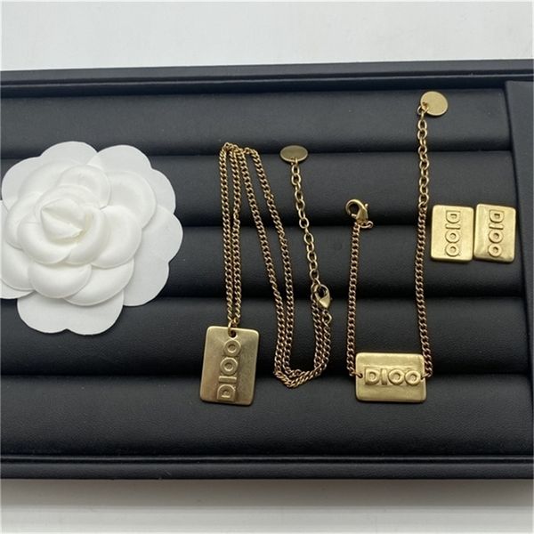 2022 fashion 20% off designer jewelry earrings same style d new letter star simple fashion temperament necklace bracelet female, Golden
2022 fashion 20% off designer jewelry earrings same style d new letter star simple fashion temperament necklace bracelet female, Golden