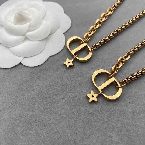 2022 factory wholesale new di star necklace trend personality versatile splicing chain feminine, Silver
2022 factory wholesale new di star necklace trend personality versatile splicing chain feminine, Silver