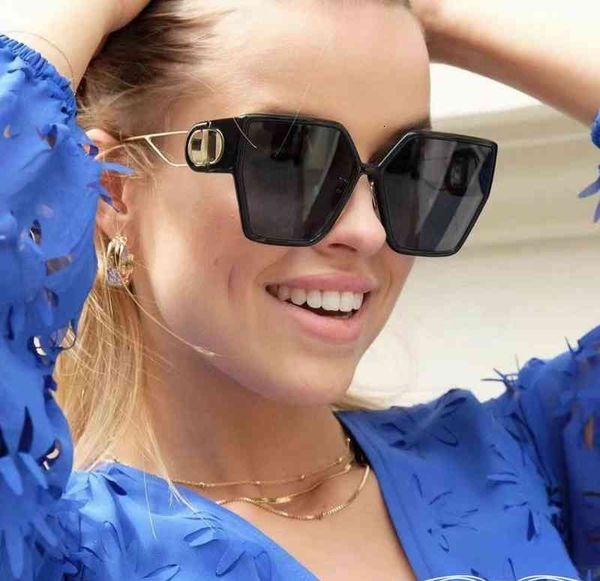 sunglasses family d's year montaigne 30 large frame face small star net red same bu k6d0, White;black
sunglasses family d's year montaigne 30 large frame face small star net red same bu k6d0, White;black