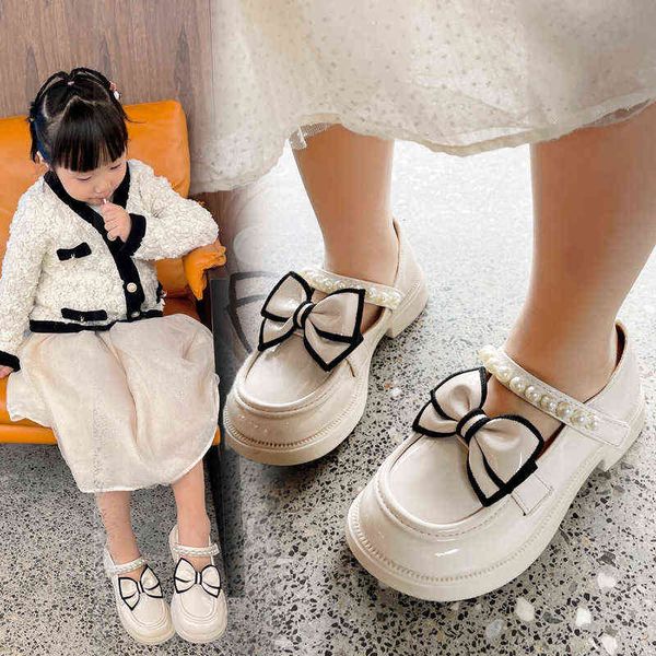 children's casual leather shoes 2022 autumn new girls' non-slip versatile princess british black with bow and pearls fashion kid g, Black;red
children's casual leather shoes 2022 autumn new girls' non-slip versatile princess british black with bow and pearls fashion kid g, Black;red