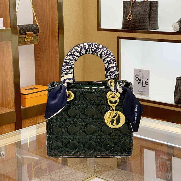 factory online export designer ladies bags 2022 new handbag women's high-class versatile spring and summer large capacity one shoulder
factory online export designer ladies bags 2022 new handbag women's high-class versatile spring and summer large capacity one shoulder