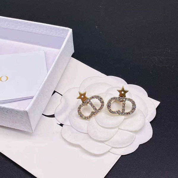 jewel 925 silver needle diamond inlaid letter star earrings simple fashion temperament design sense of female jewelry, Golden
jewel 925 silver needle diamond inlaid letter star earrings simple fashion temperament design sense of female jewelry, Golden