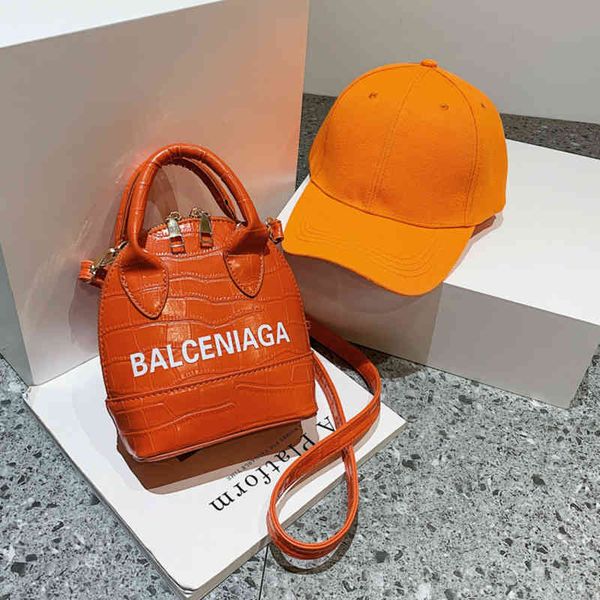 urban bag female 2022 new candy color stone letter portable one shoulder messenger style bright face shell bag
urban bag female 2022 new candy color stone letter portable one shoulder messenger style bright face shell bag