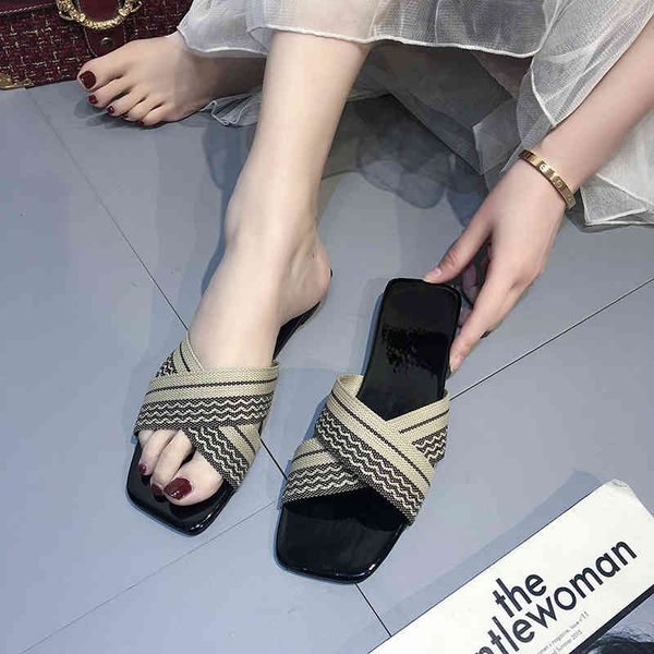 women's summer new red wear flat bottomed sandals 2022 brand luxury fashion design ladies slippers, Black 
women's summer new red wear flat bottomed sandals 2022 brand luxury fashion design ladies slippers, Black